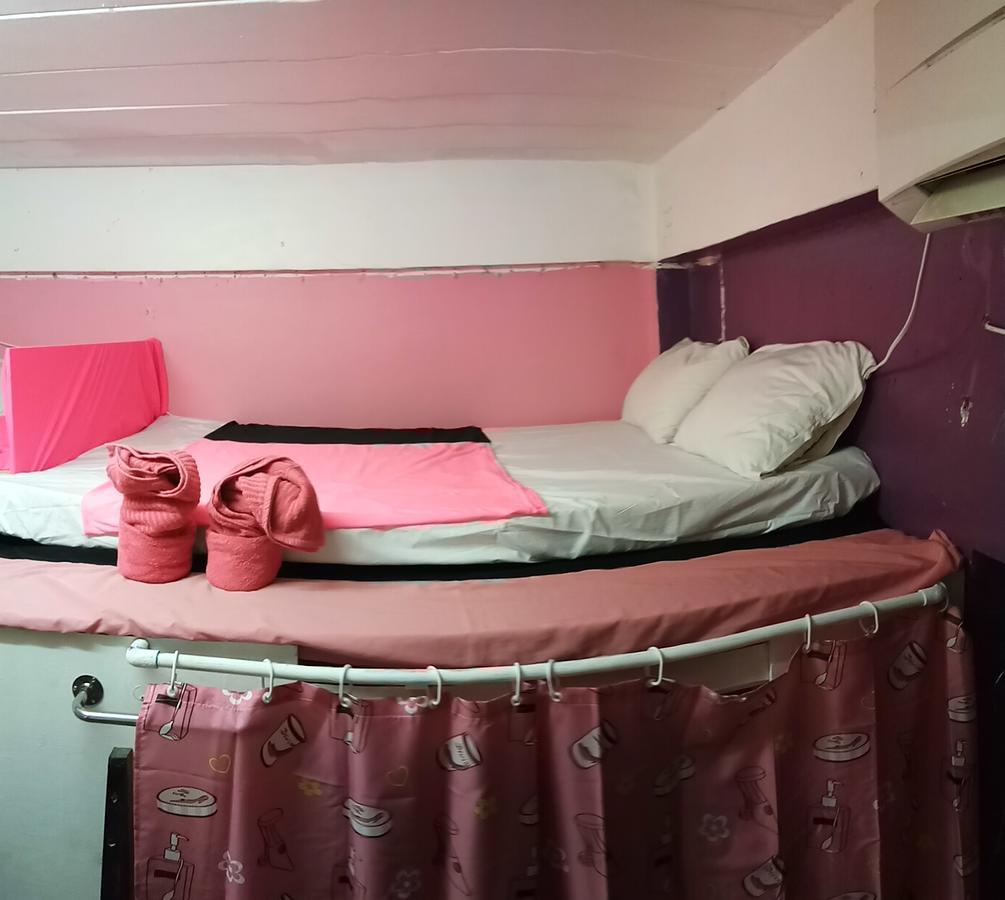 Wild & Wandering Backpacker Hostel & Bar หาดริ้น ห้อง รูปภาพ