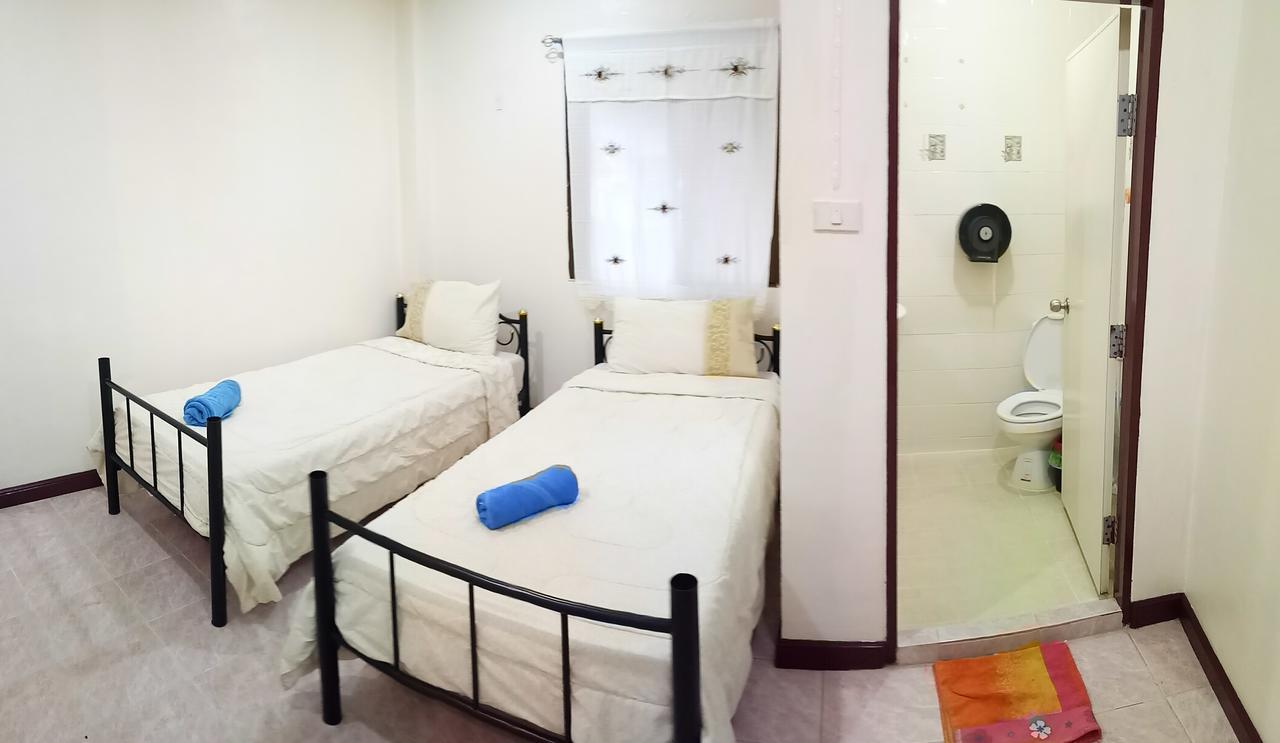 Wild & Wandering Backpacker Hostel & Bar หาดริ้น ห้อง รูปภาพ