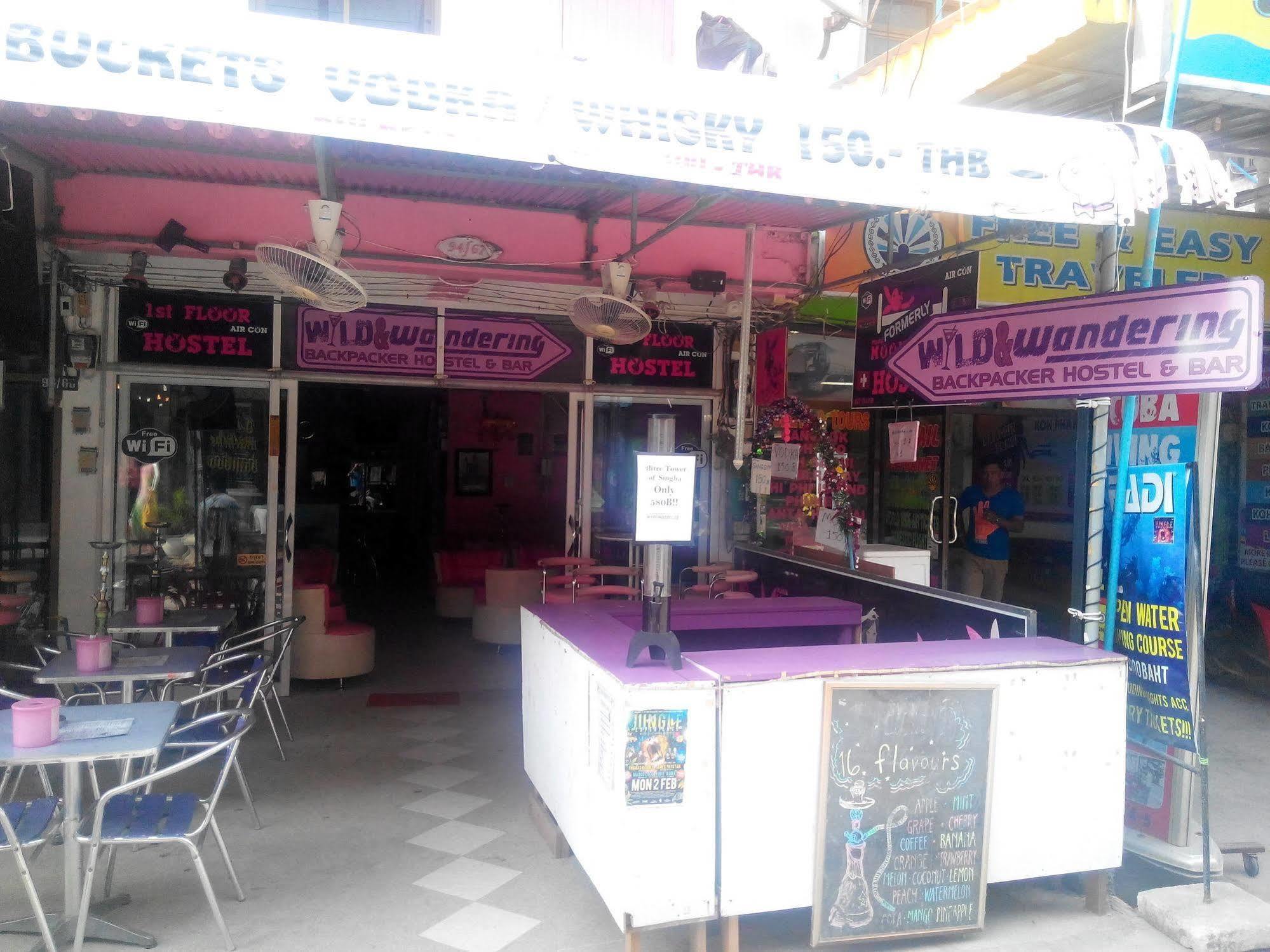 Wild & Wandering Backpacker Hostel & Bar หาดริ้น ภายนอก รูปภาพ
